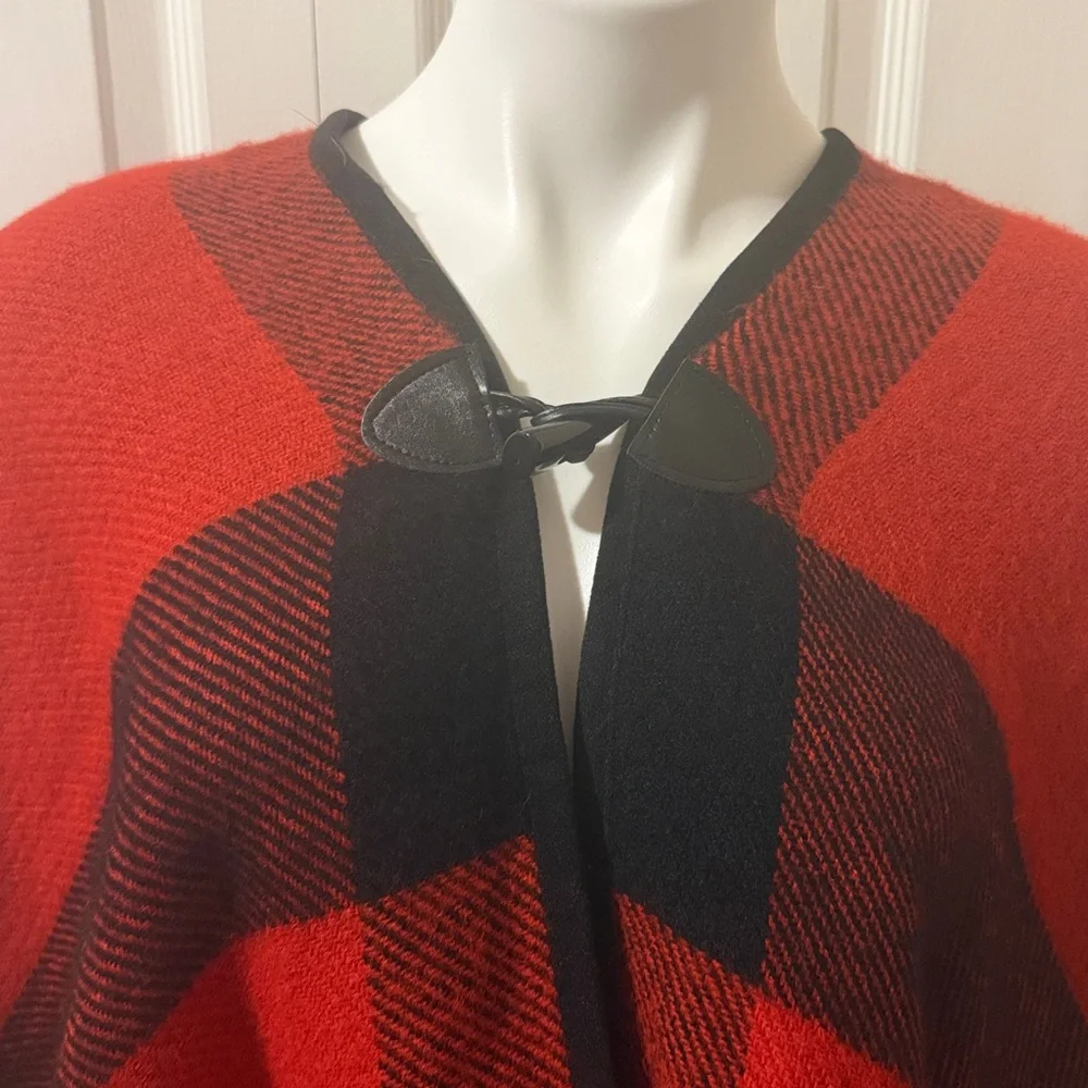Mud Pie cute poncho